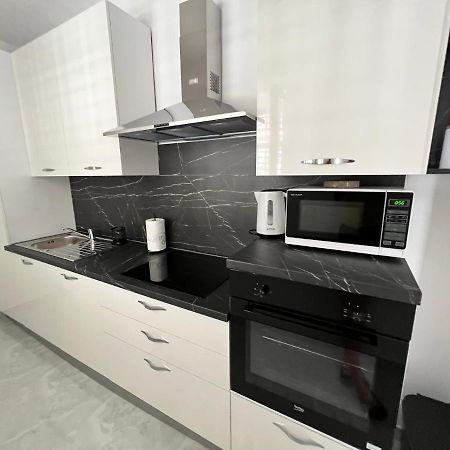 Apartmani Marjana Supetar Exterior foto