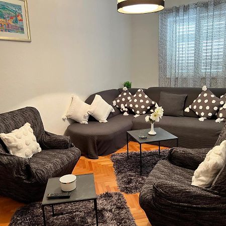 Apartmani Marjana Supetar Exterior foto