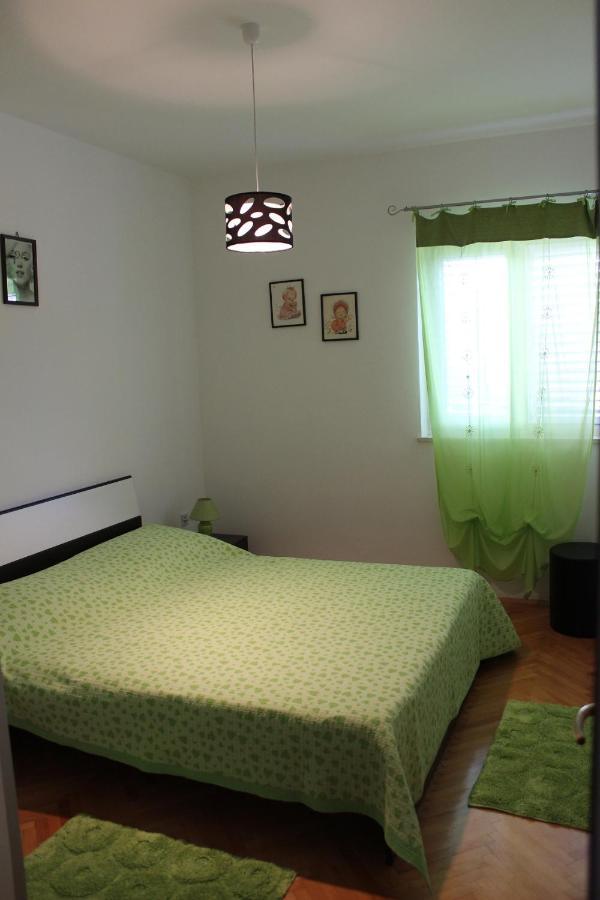 Apartmani Marjana Supetar Exterior foto