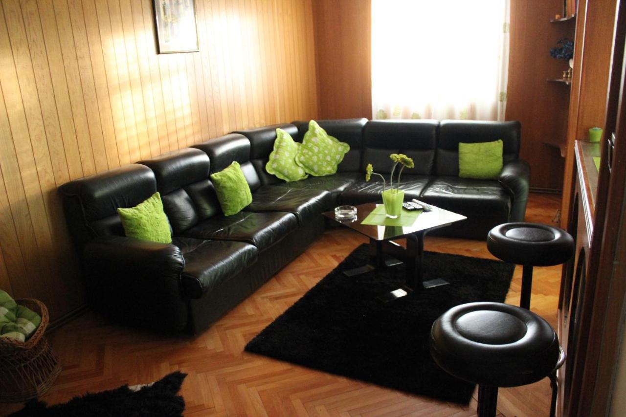 Apartmani Marjana Supetar Exterior foto