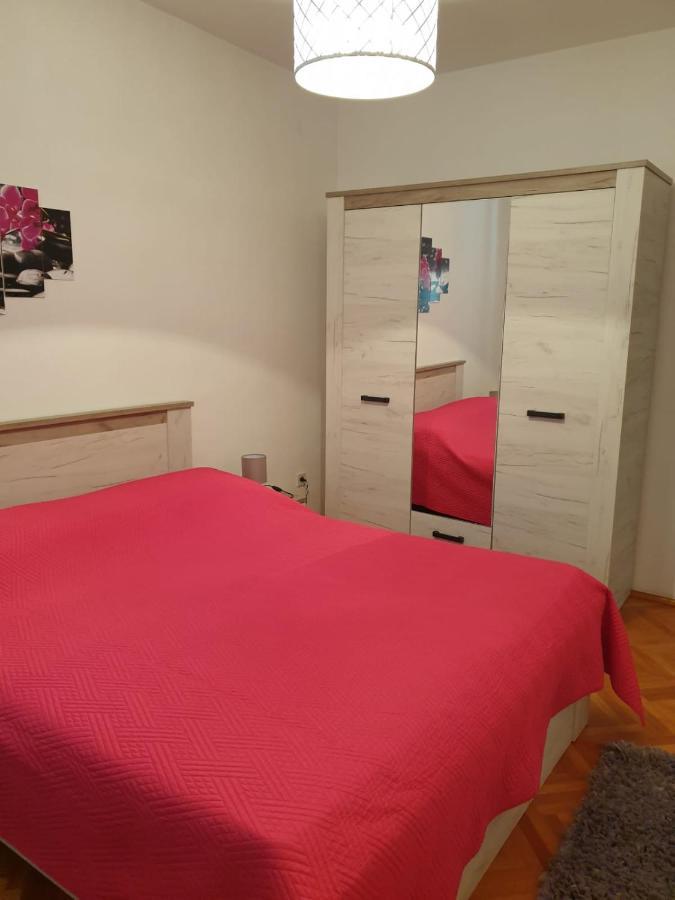 Apartmani Marjana Supetar Exterior foto
