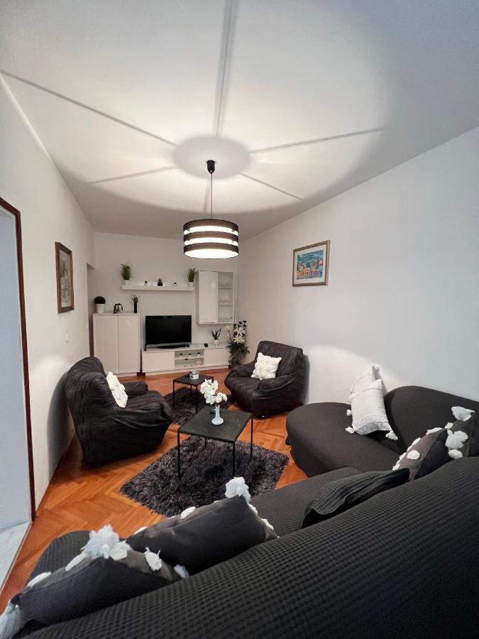 Apartmani Marjana Supetar Exterior foto