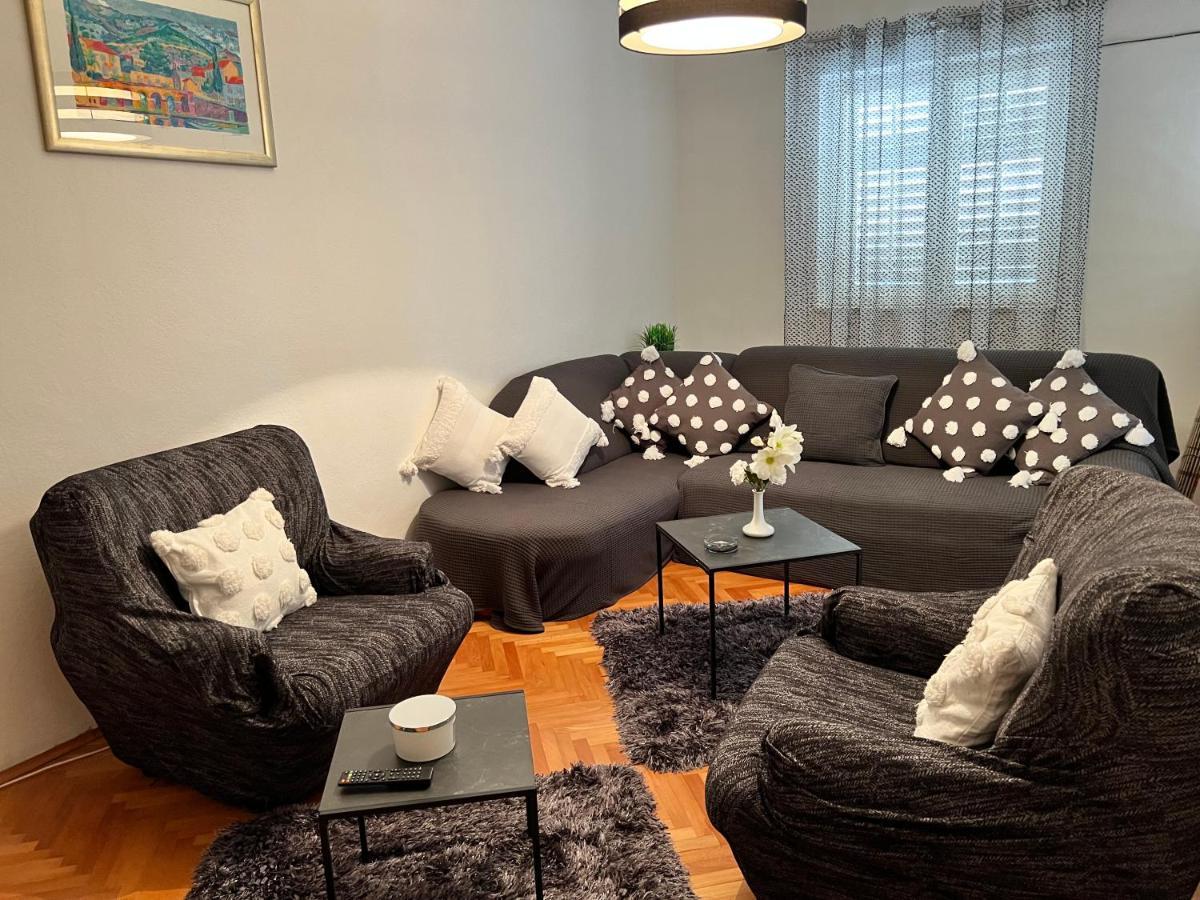Apartmani Marjana Supetar Exterior foto