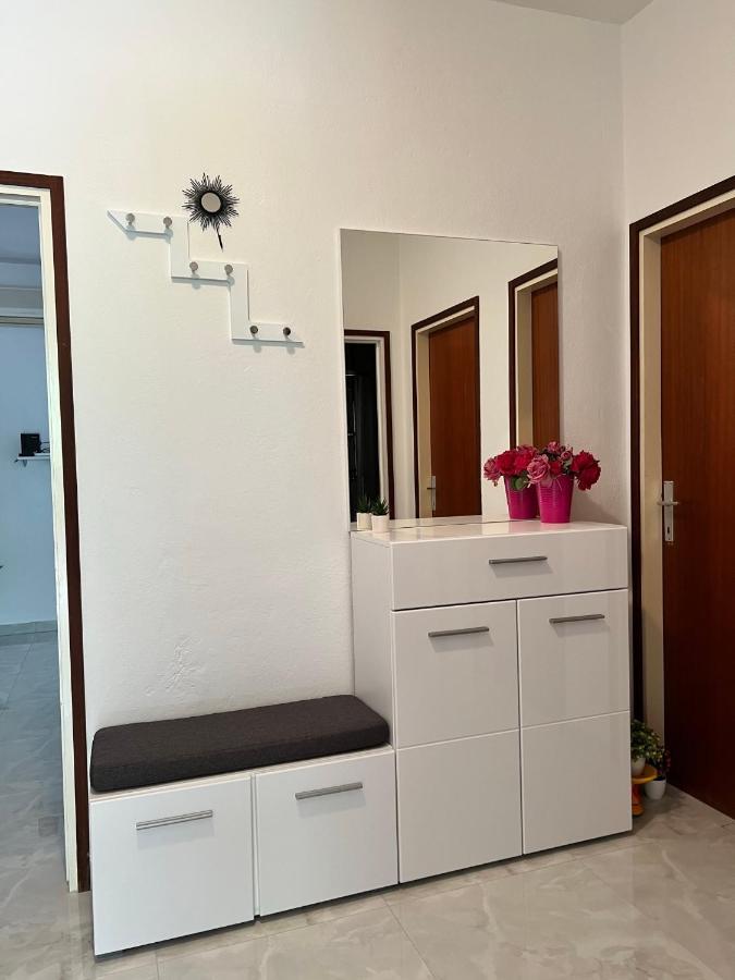 Apartmani Marjana Supetar Exterior foto