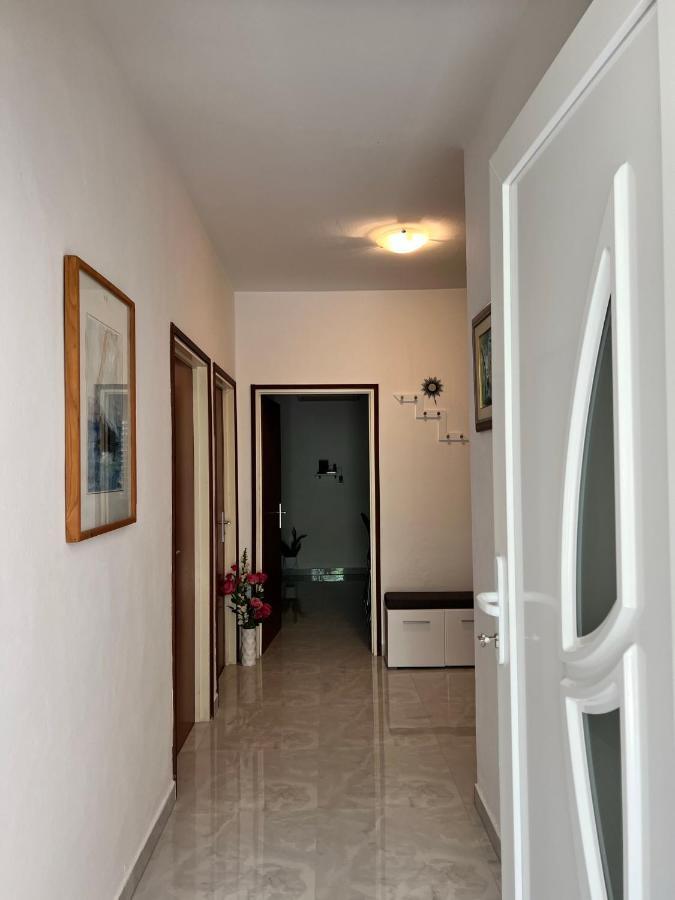 Apartmani Marjana Supetar Exterior foto